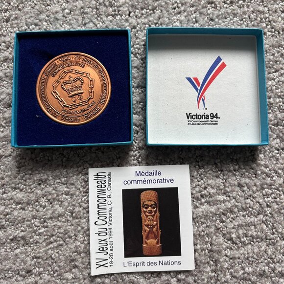 Official Participation Medal 15th Commonwealth Games 1994 Victoria original case - Picture 1 of 5